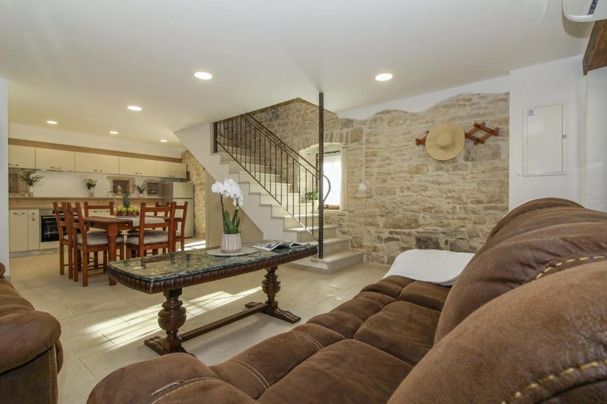Villa Olea In Barat - Haus Fuer 6-8 Personen Kanfanar Dış mekan fotoğraf