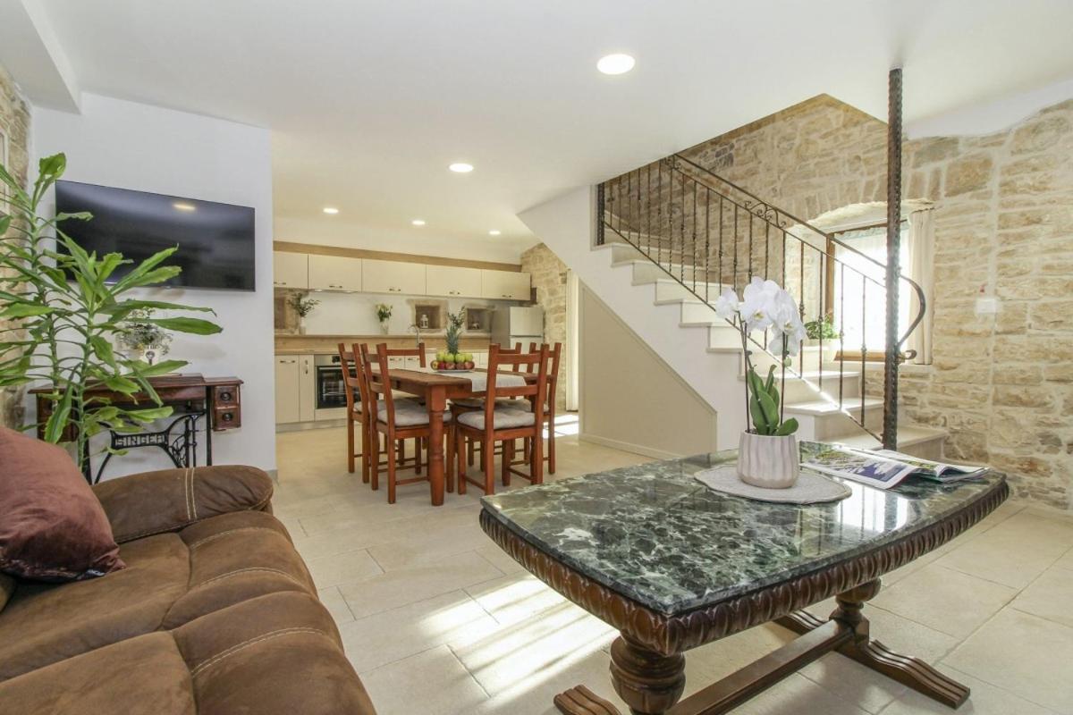 Villa Olea In Barat - Haus Fuer 6-8 Personen Kanfanar Dış mekan fotoğraf