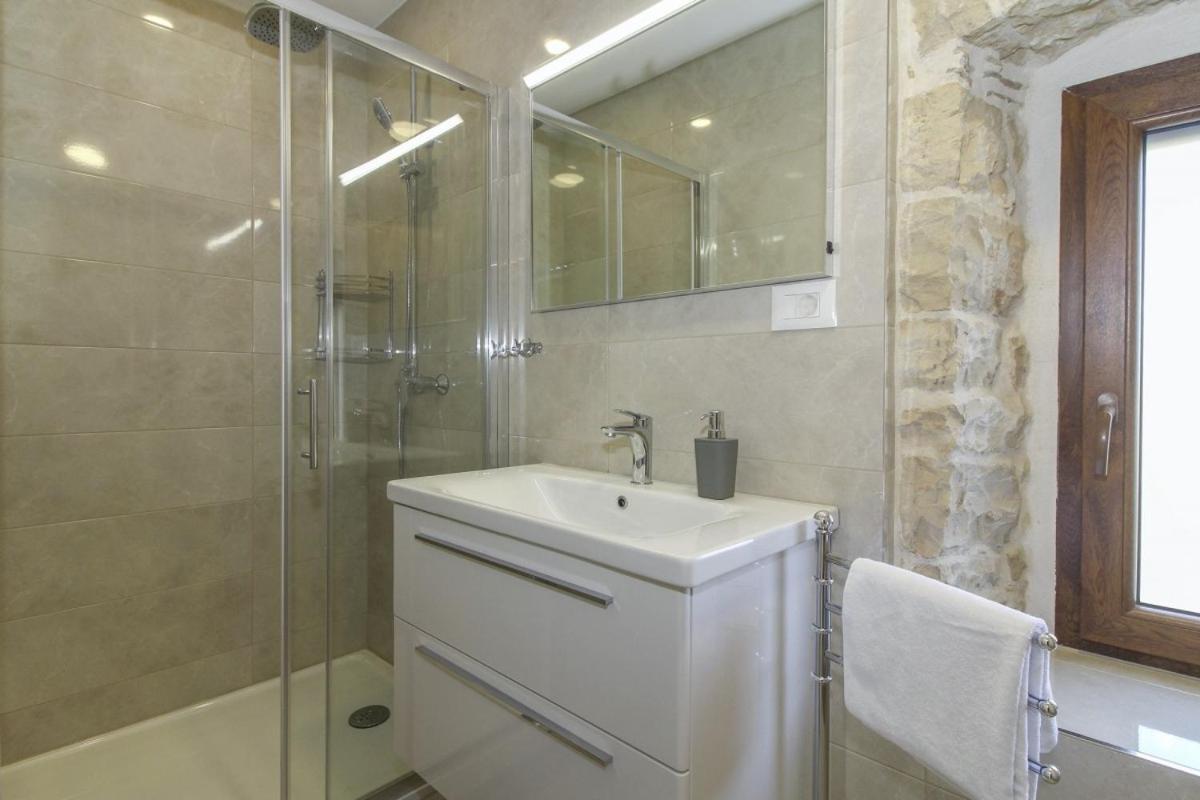 Villa Olea In Barat - Haus Fuer 6-8 Personen Kanfanar Dış mekan fotoğraf