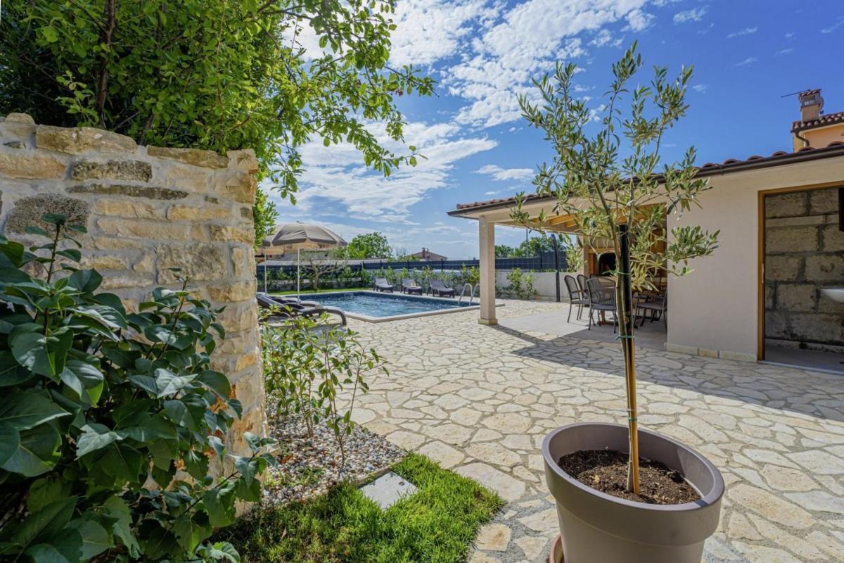 Villa Olea In Barat - Haus Fuer 6-8 Personen Kanfanar Dış mekan fotoğraf